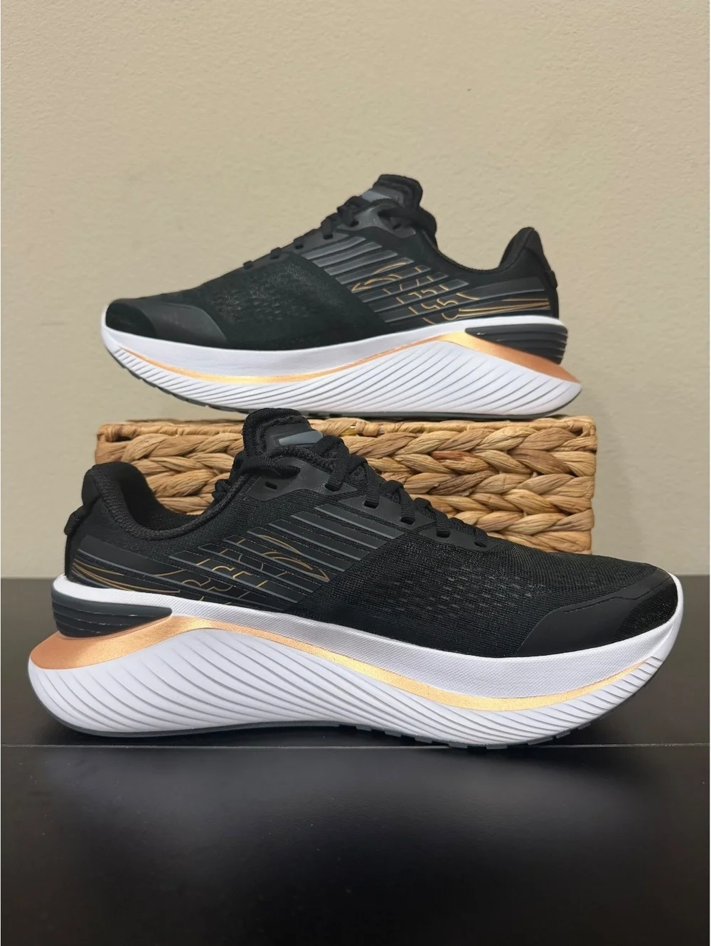 Size 10 - Saucony Endorphin Shift 3 Wide “Black Goldstruck”